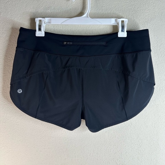 Lululemon Speed Up Short 2.5" Black size 8 SOLD - Picture 2 of 5